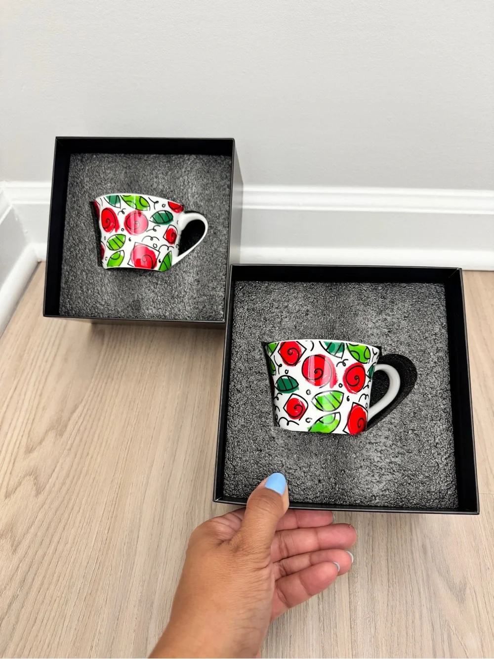 BRITTO Red Rose Porcelain Tea Cup Set
